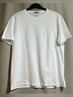 COS Men’s Regular Fit Essential White Crewneck T-Shirt Capsule wardrobe